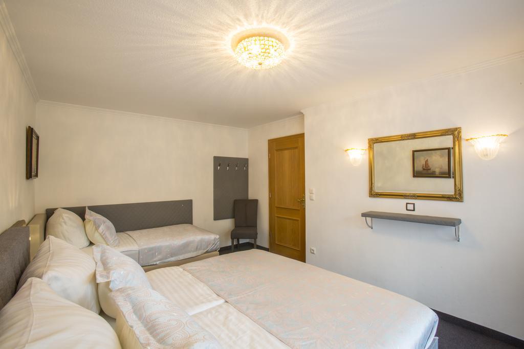 Golden Gapa Central Apartment 4 Garmisch-Partenkirchen Room photo