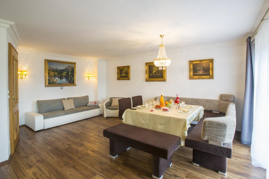 Golden Gapa Central Apartment 4 Garmisch-Partenkirchen Room photo