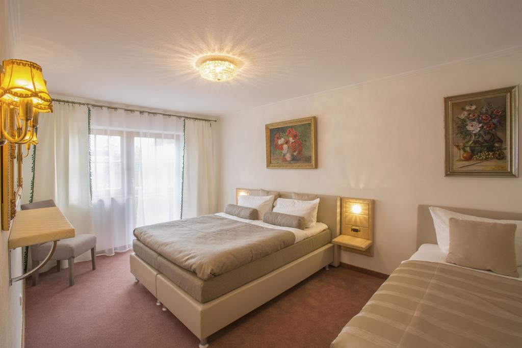 Golden Gapa Central Apartment 4 Garmisch-Partenkirchen Room photo