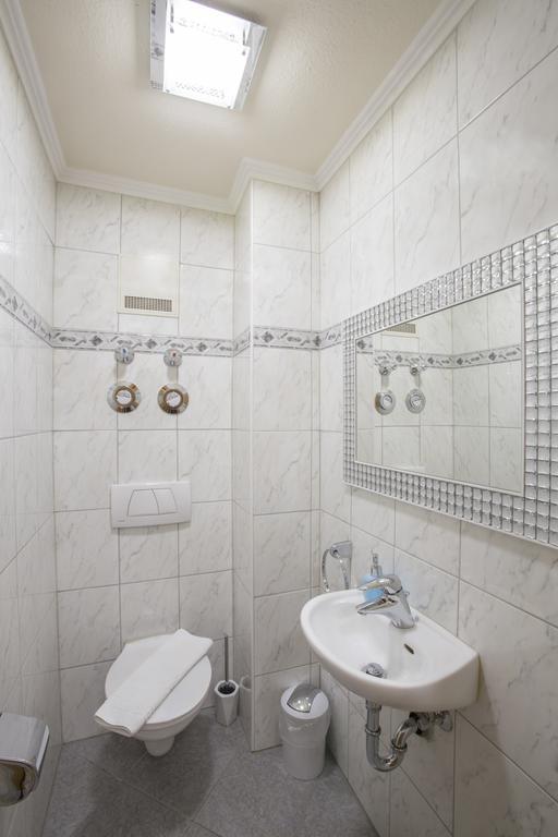 Golden Gapa Central Apartment 4 Garmisch-Partenkirchen Room photo